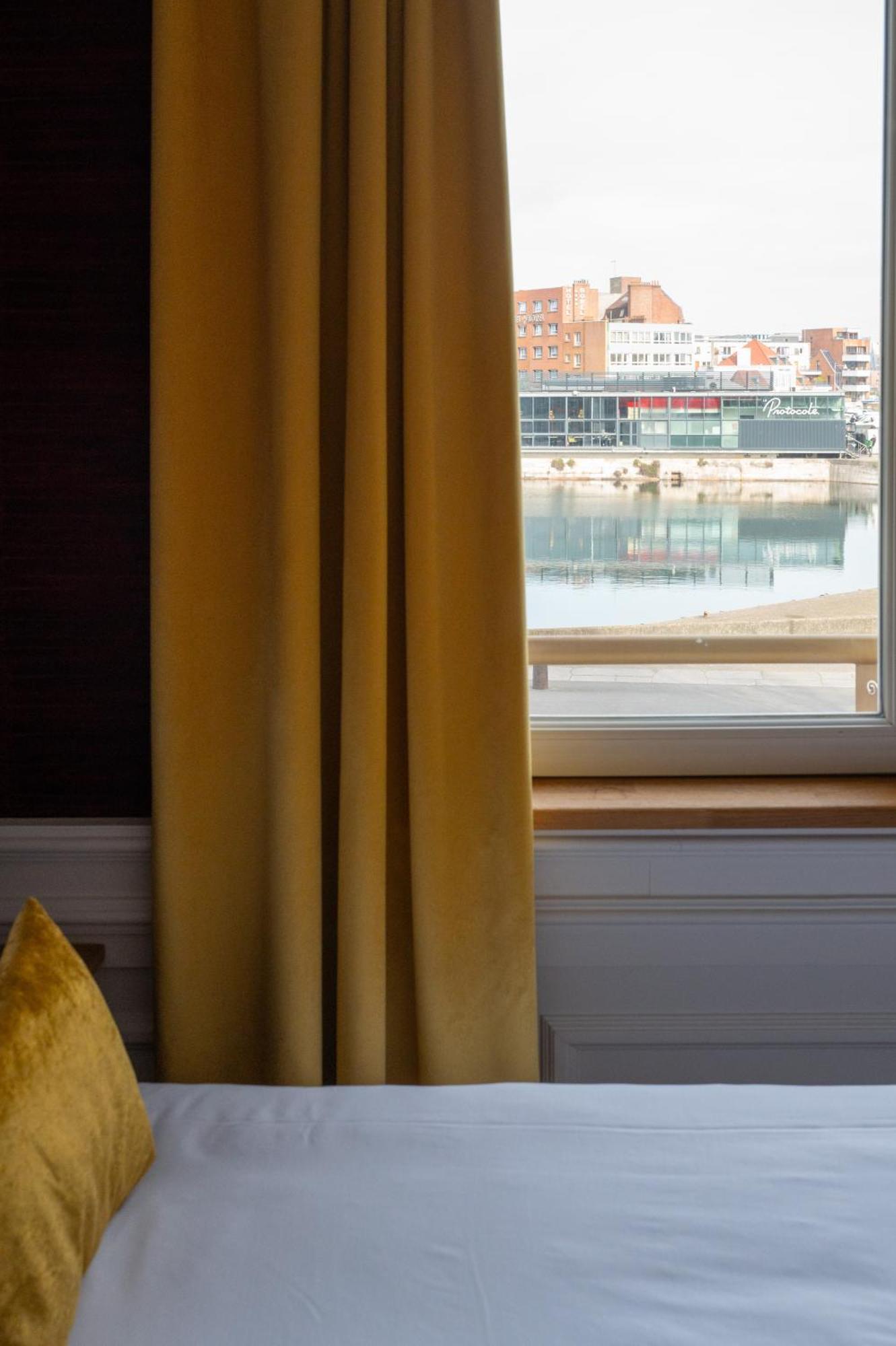 Aux Waterzooi Merveilleux Côté Port Hotel 3*